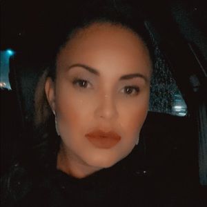 Meet your Posher, Ivette